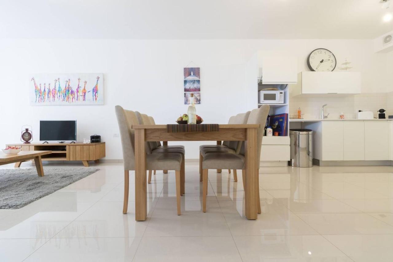 Stylish 2Br/Parking, View Over The Temple Mount 예루살렘 외부 사진