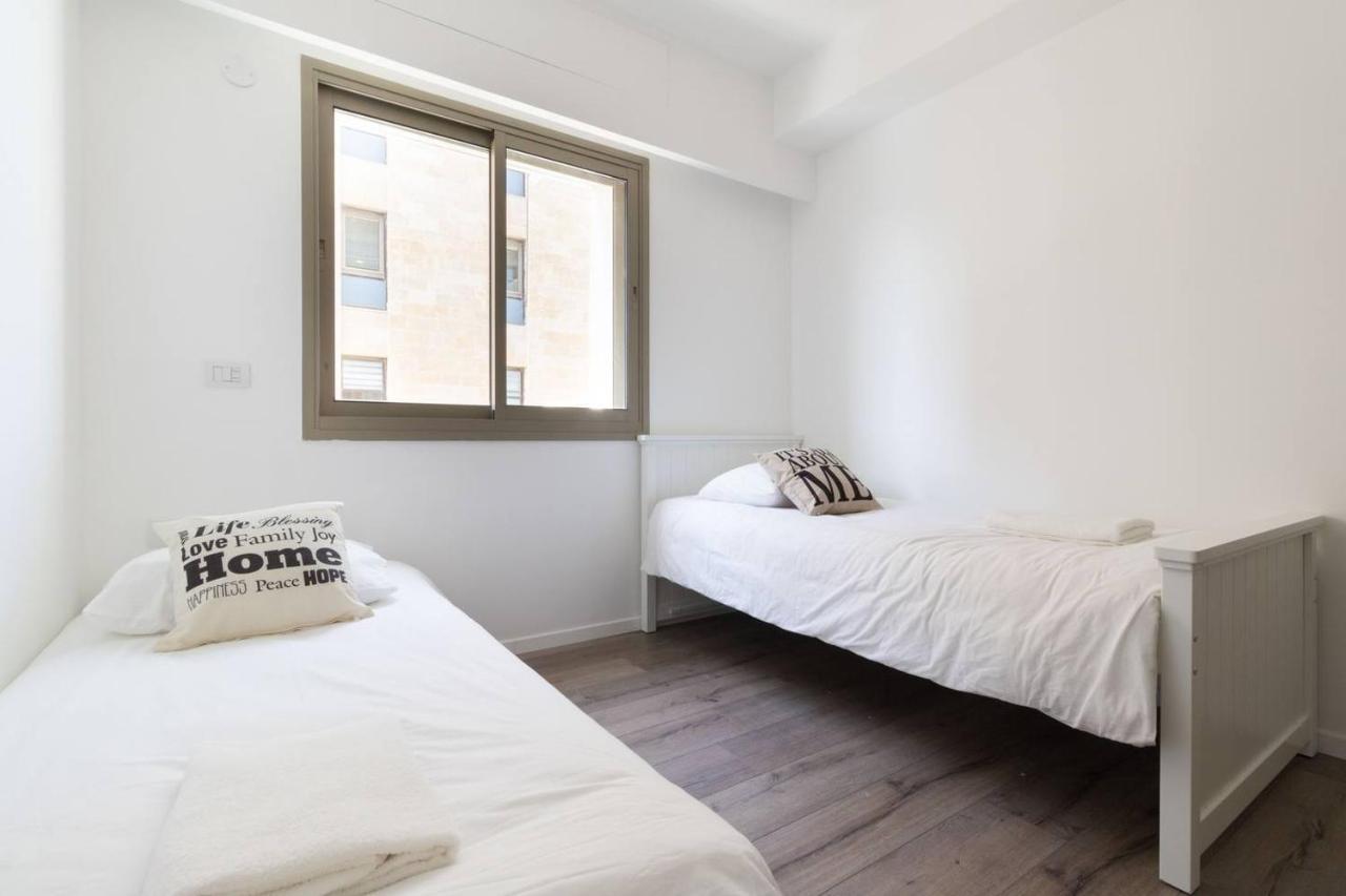 Stylish 2Br/Parking, View Over The Temple Mount 예루살렘 외부 사진